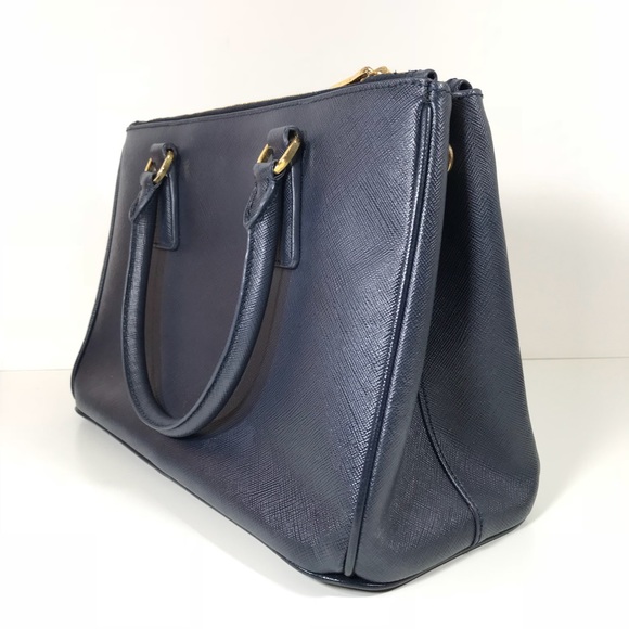 Sold Prada double zip lux tote small navy - Picture 4 of 7
